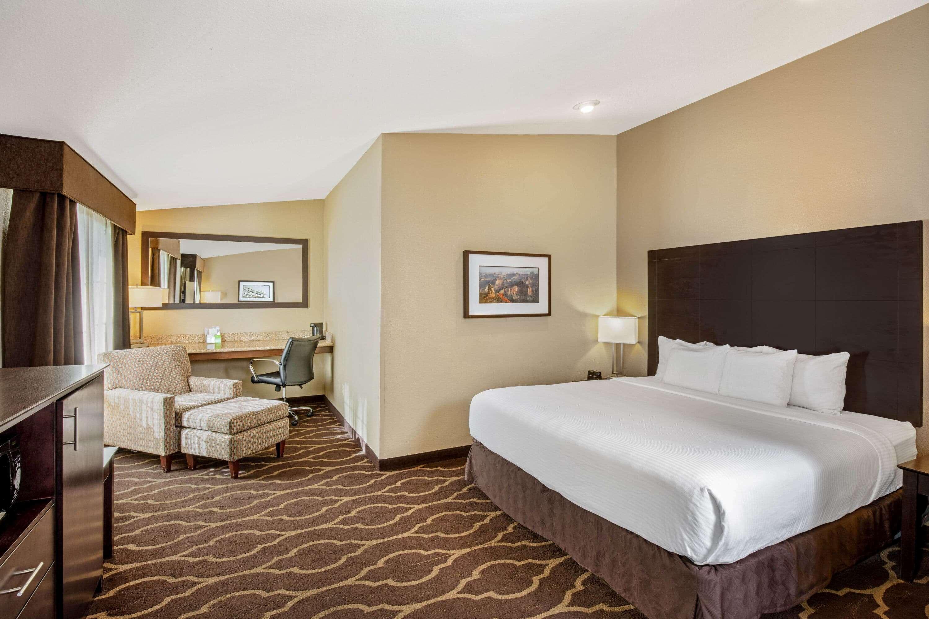 La Quinta Inn & Suites By Wyndham Lv Tropicana Stadium Las Vegas Extérieur photo