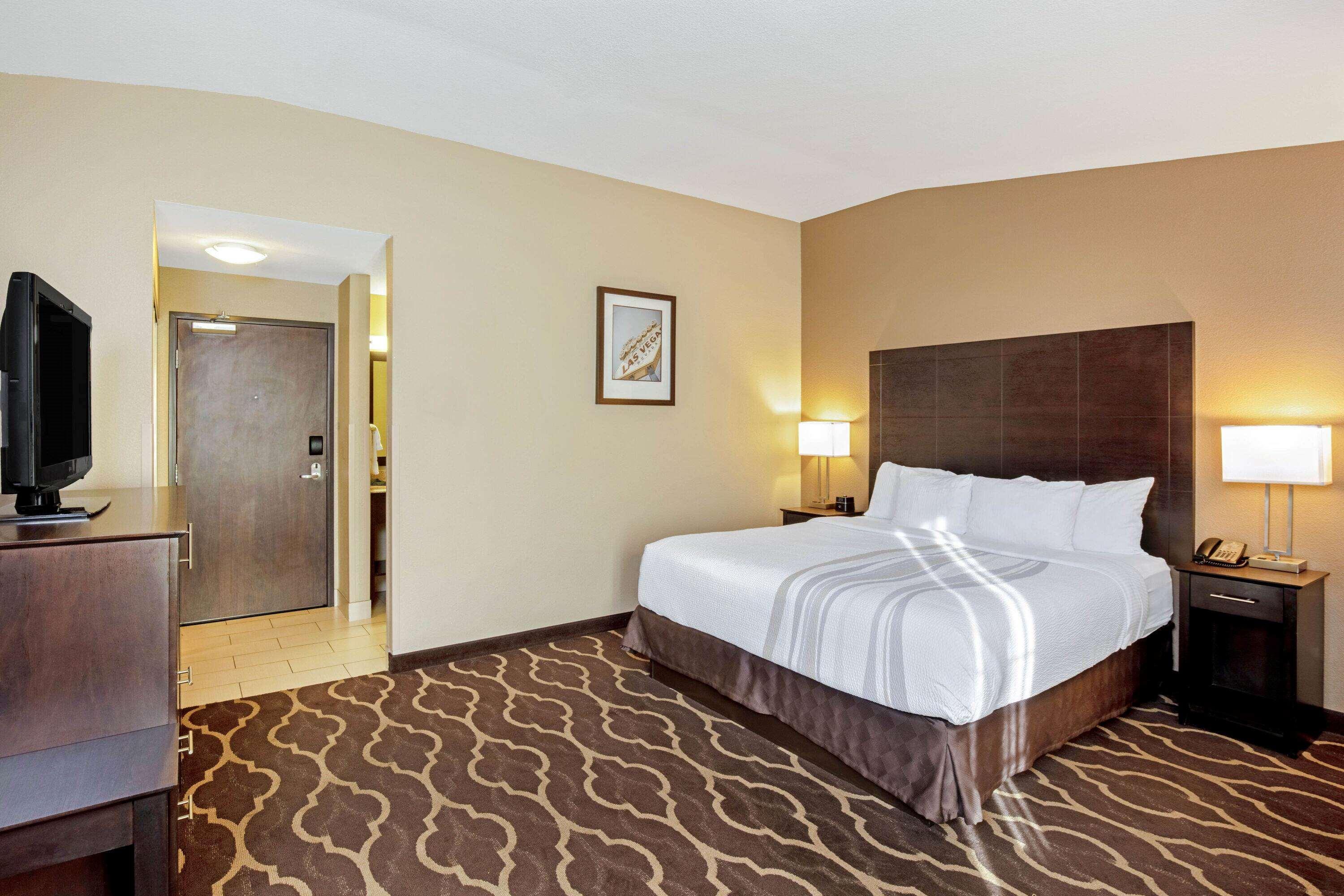 La Quinta Inn & Suites By Wyndham Lv Tropicana Stadium Las Vegas Extérieur photo