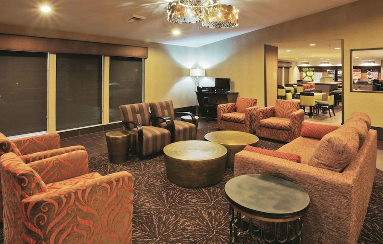 La Quinta Inn & Suites By Wyndham Lv Tropicana Stadium Las Vegas Extérieur photo